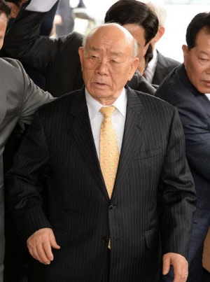 전두환 전 대통령이 4년 연속 서울시 지방세 고액 체납 명단에 올랐다.<연합뉴스>